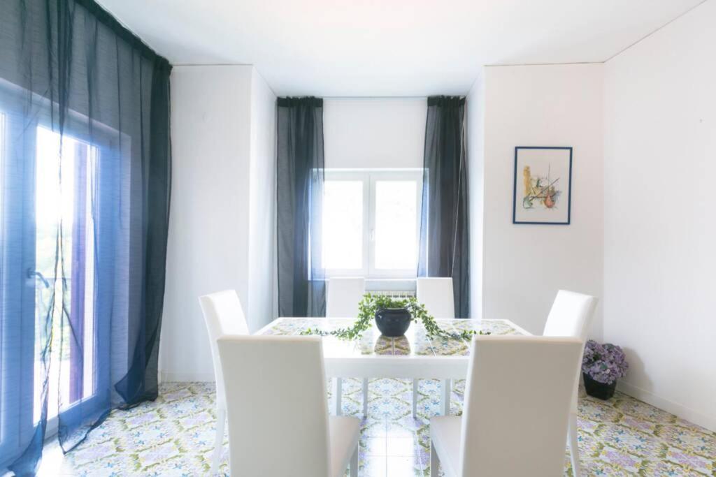 Cozy Sorrento Apartment エクステリア 写真