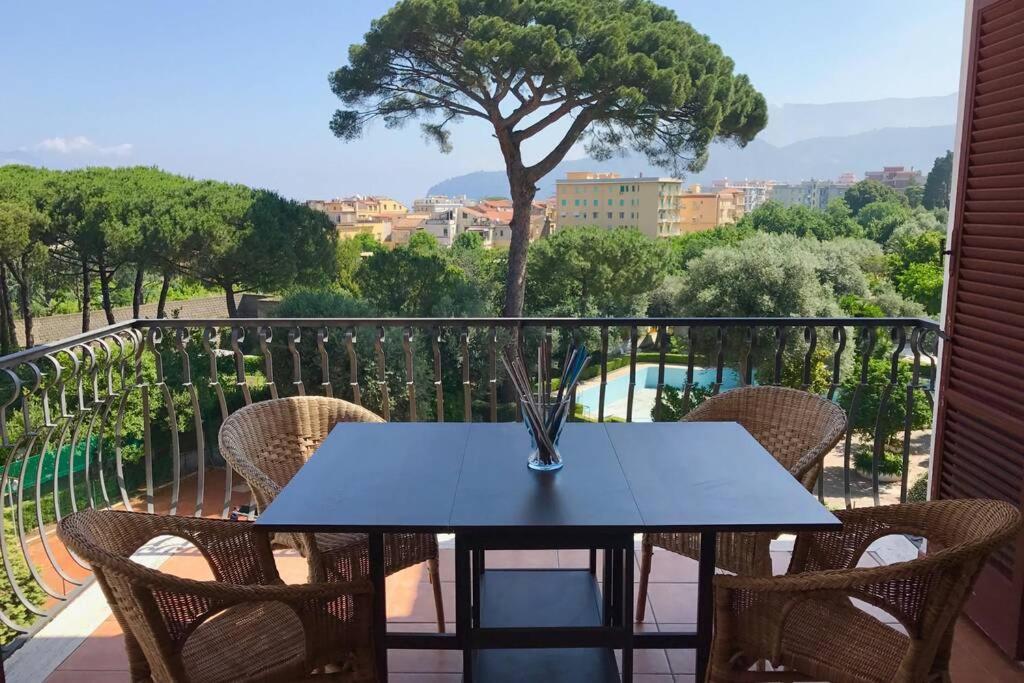 Cozy Sorrento Apartment エクステリア 写真